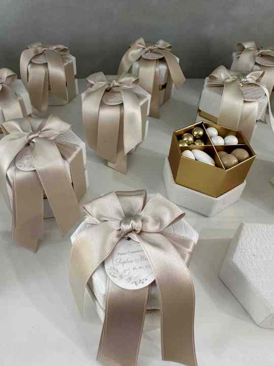 Box confettata esagonale 