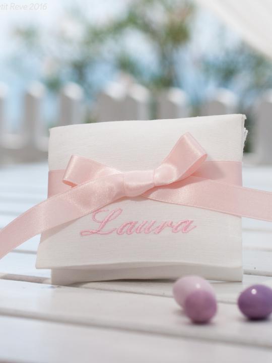 Busta personalizzata panna con nome rosa 